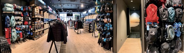 Salomon Outlet Amsterdam – Shop in Holland, 55 prices – Nicelocal