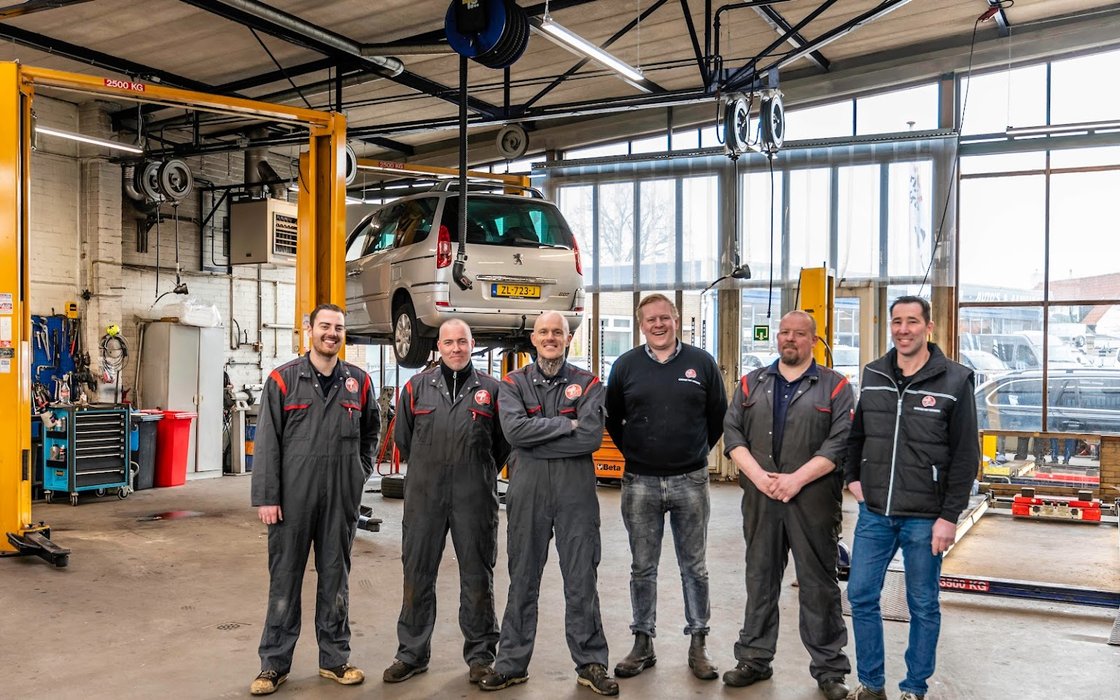 AutoFirst Garage Piet Sanders bv - Autobedrijf in Uitgeest – vehicle