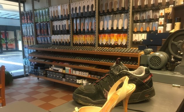 Boom Schat bijvoeglijk naamwoord Reparatie van schoenen bij mij in de buurt in Eindhoven - Nicelocal.co.nl