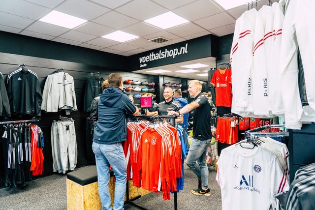 excuus analyseren kleding Voetbalshop.nl Zwolle – Shop in Zwolle, reviews, prices – Nicelocal
